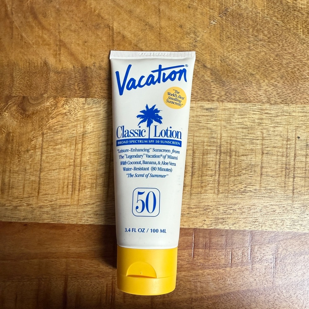 Vacation Classic Lotion SPF 50 Suncare - White and Yellow